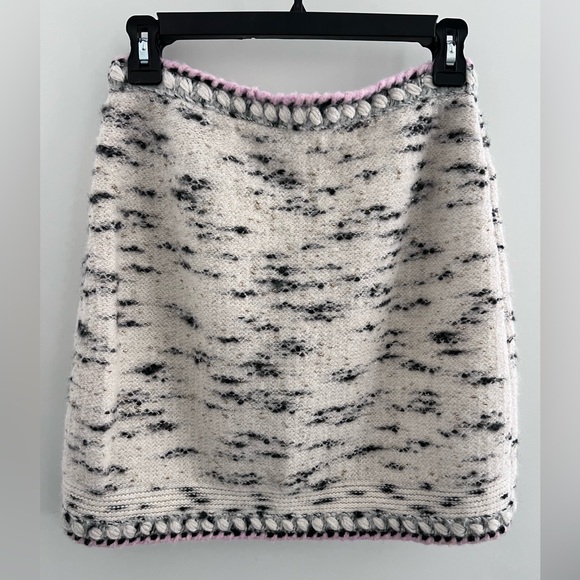 Authentic CHANEL Skirt - Picture 3 of 7